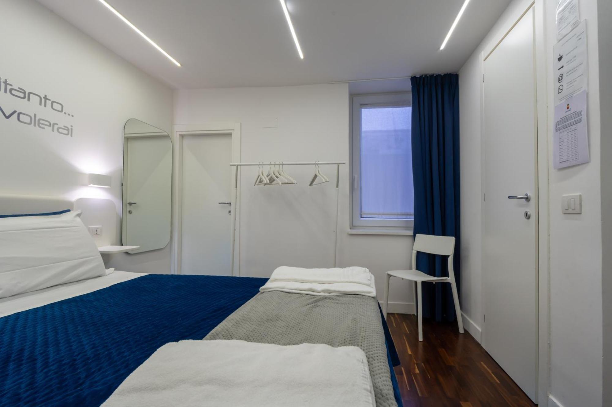 Bed and Breakfast Skyhouse Duomo à Naples Extérieur photo