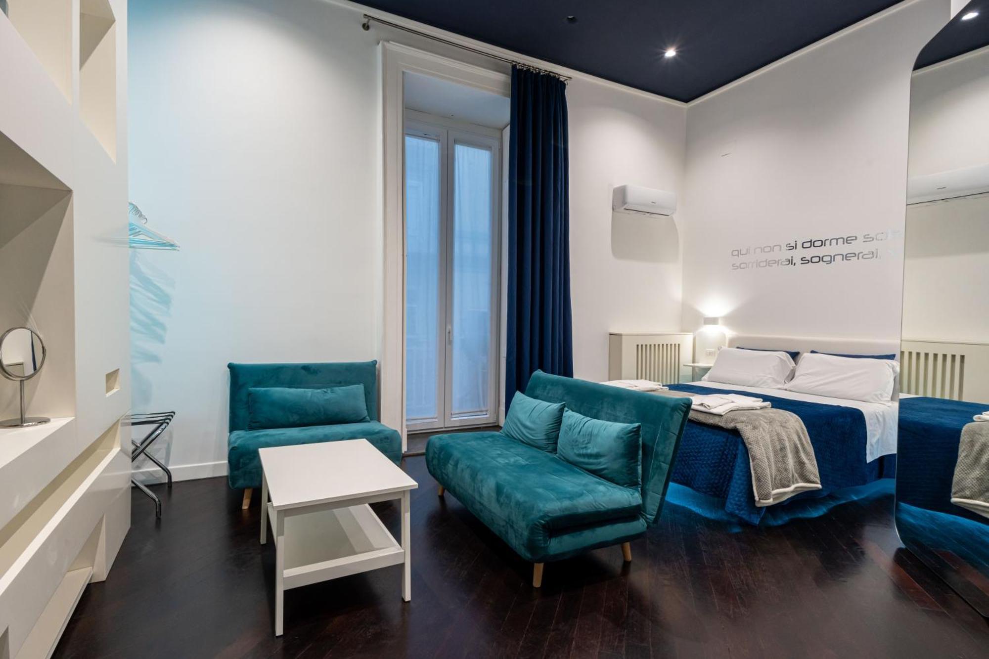 Bed and Breakfast Skyhouse Duomo à Naples Extérieur photo