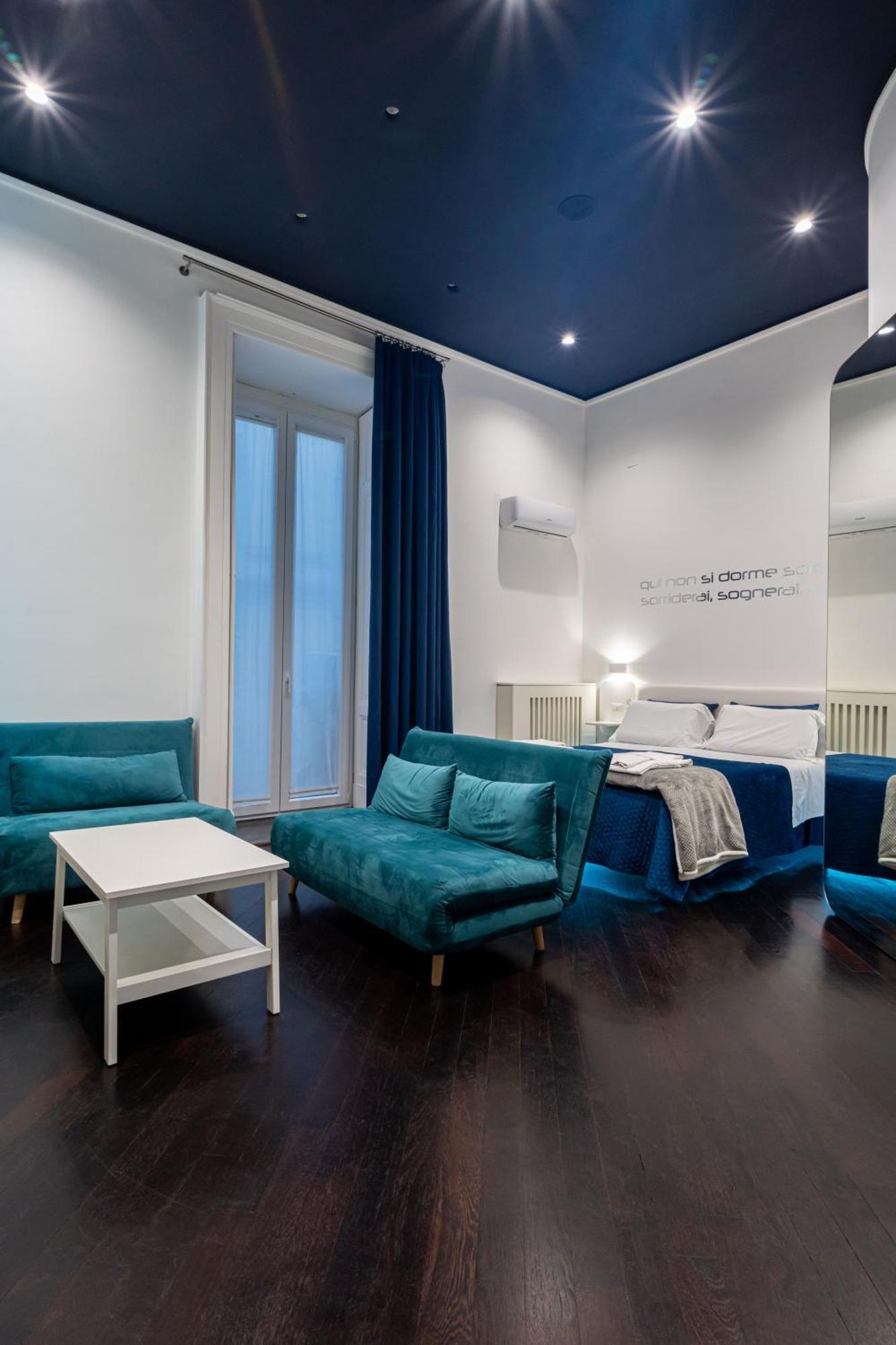 Bed and Breakfast Skyhouse Duomo à Naples Extérieur photo